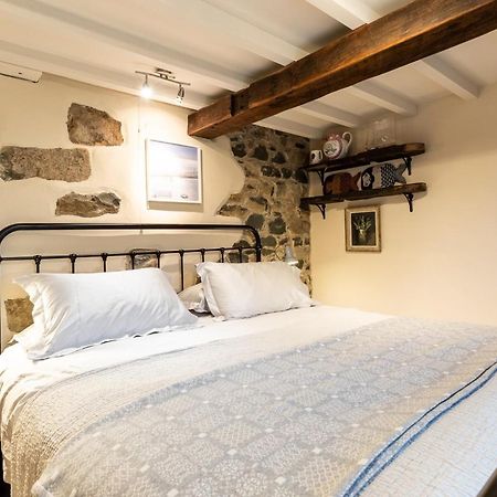 Bwthyn Capten - A Charming Cottage For Up To 6 纽波特 外观 照片