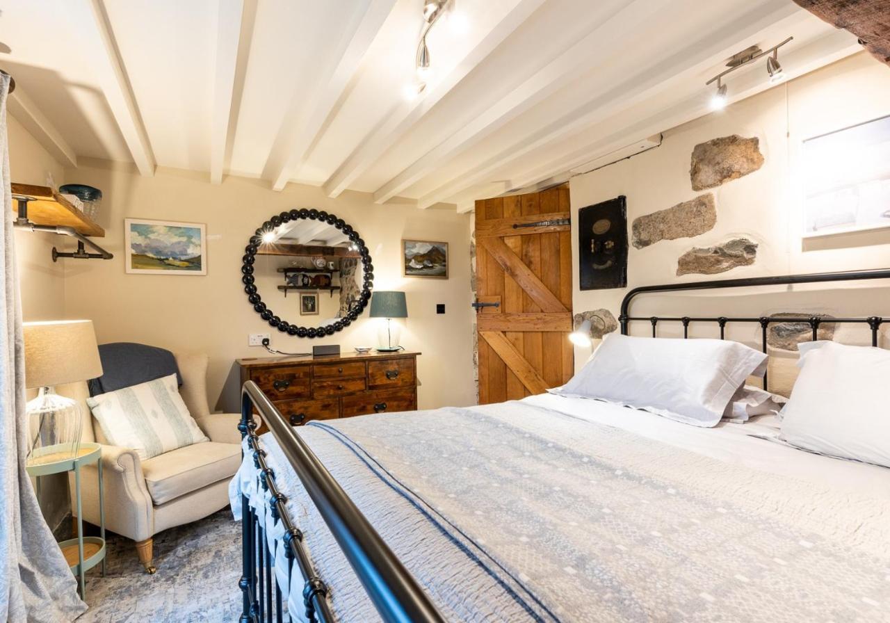 Bwthyn Capten - A Charming Cottage For Up To 6 纽波特 外观 照片