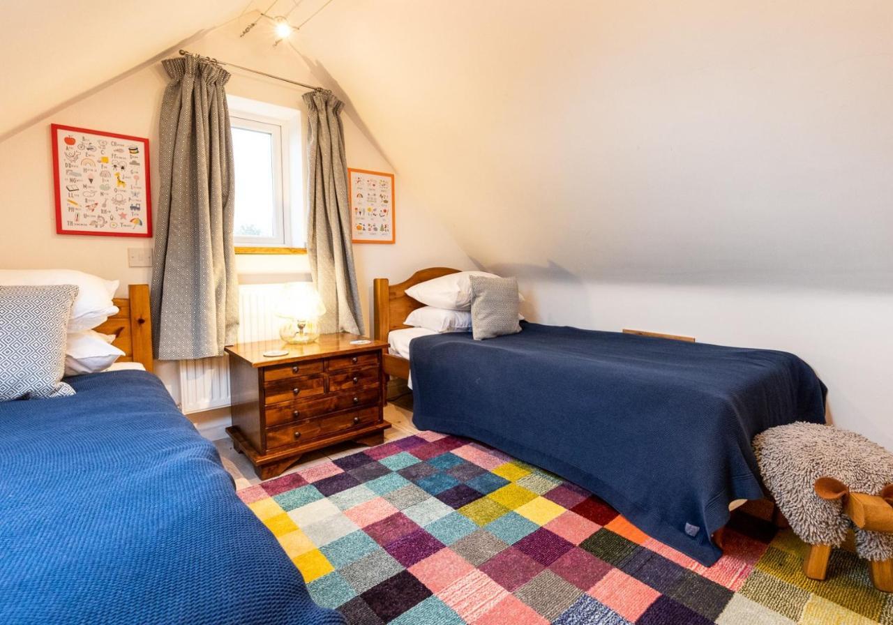 Bwthyn Capten - A Charming Cottage For Up To 6 纽波特 外观 照片